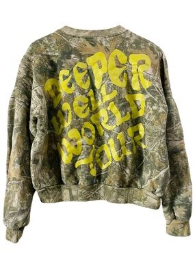 Kacey Musgraves Deeper Well World Tour Camo Sweatshirt Merch Women’s Medium